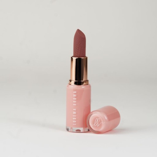 أحمر شفاه كريمي مات Matte Lipstick