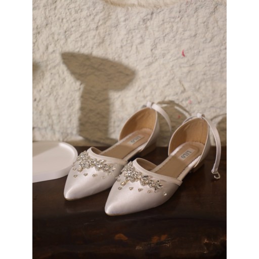 حذاء عرائسي فلات للزفاف والمناسبات بدبان طبي - موديل ليلي من ليلو LILO Lily Crystal Bridal Shoes - Flat