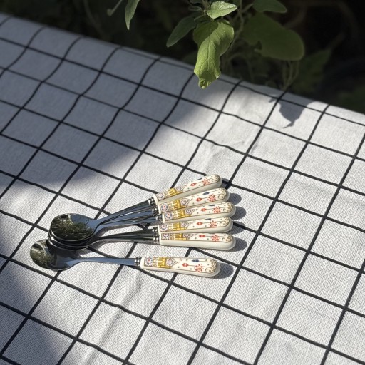 ملاعق كوب Spoons