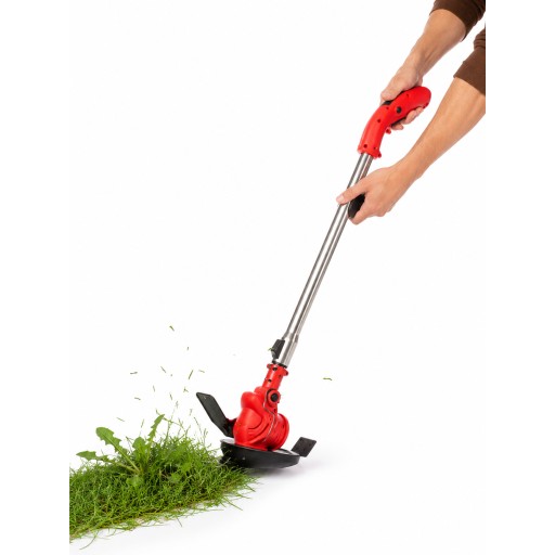 ماكينة قص العشب Grass cutting machine