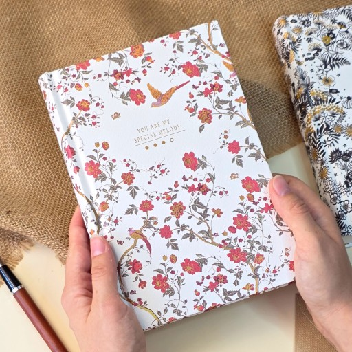 دفتر رسم مقوى بنقوش الزهور والعصافير Hardcover Sketchbook