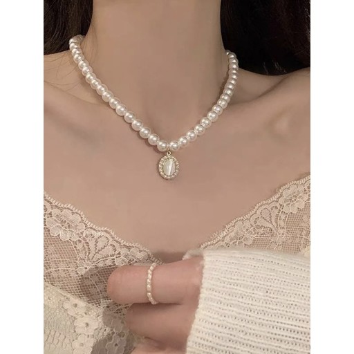 قلادة Necklace