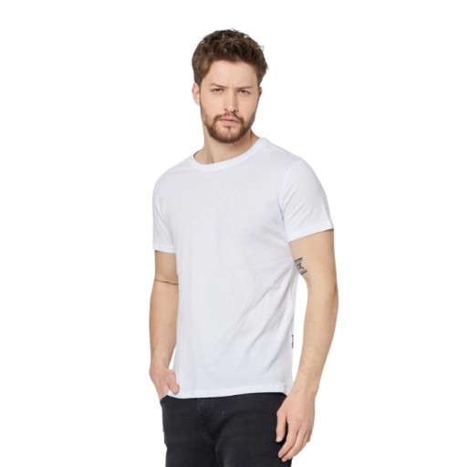 تيشيرت رجالي قطن 100% بقصة عادية وأكمام قصيرة Men's Regular Fit Short Sleeve T-Shirt, 100% Cotton