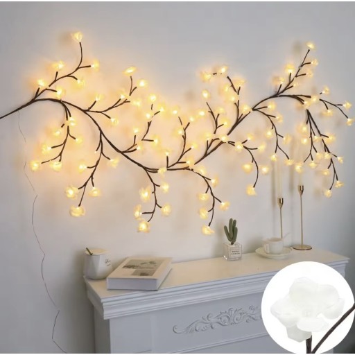 شجرة الورد المضيئة The luminous rose tree