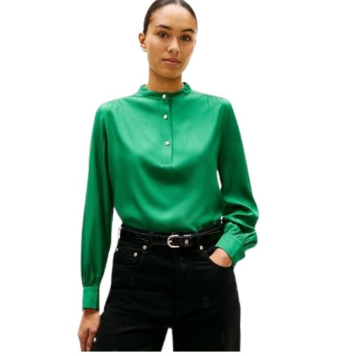 قميص نسائي بأكمام طويلة وياقة V وقماش الفيسكوز Women’s Long-sleeve V-neck Viscose Shirt