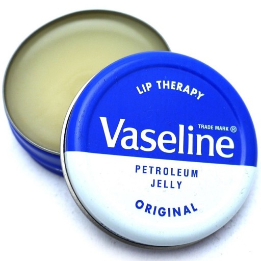 معالج الشفاه جيلي بتروليوم 20 غرام Lip Therapy Petroleum Jelly 20 g