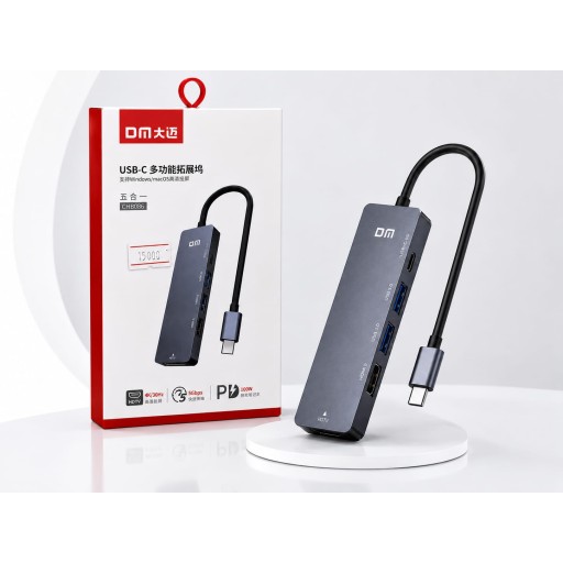 موزّع USB-C متعدد المنافذ 5 في 1 DM CHB086 – HDMI 4K وشحن PD 100W DM CHB086 5-in-1 USB-C Hub – 4K HDMI & 100W PD Charging