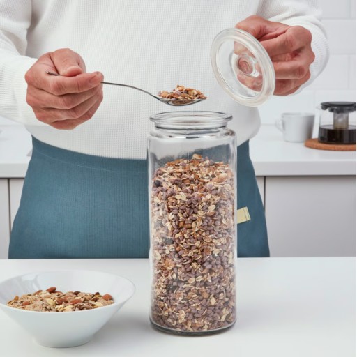 برطمان بغطاء Jar with lid