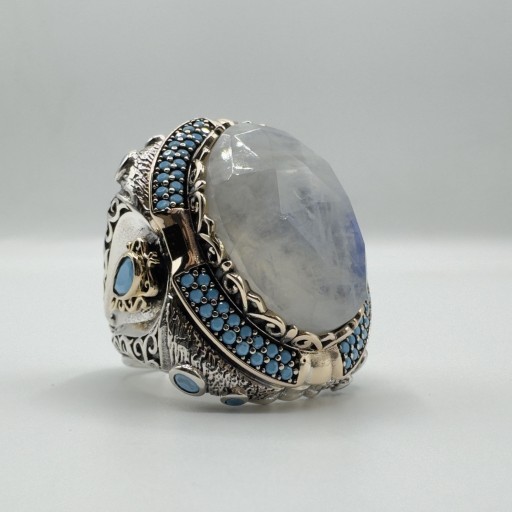 خاتم حجر القمر الملكي Royal Moonstone Ring
