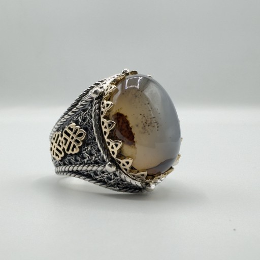 خاتم العقيق اليماني Andalusian Yemeni Agate Ring