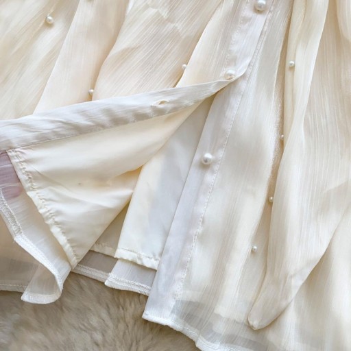 بلوزة أنيقة مزينة باللؤلؤ مع ياقة بربطة Elegant Blouse