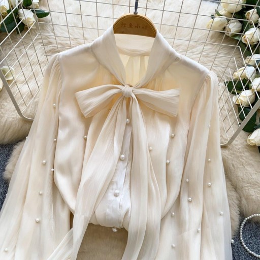بلوزة أنيقة مزينة باللؤلؤ مع ياقة بربطة Elegant Blouse