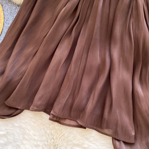 بلوزة أورجانزا أنيقة بتفصيل وردة وتطريز كريستالي Elegant Blouse