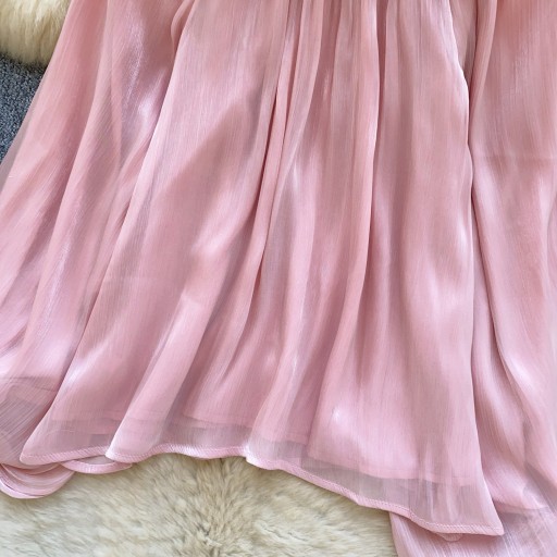 بلوزة أورجانزا أنيقة بتفصيل وردة وتطريز كريستالي Elegant Blouse