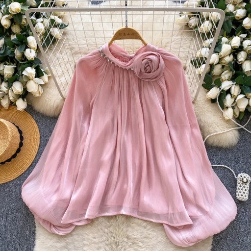 بلوزة أورجانزا أنيقة بتفصيل وردة وتطريز كريستالي Elegant Blouse