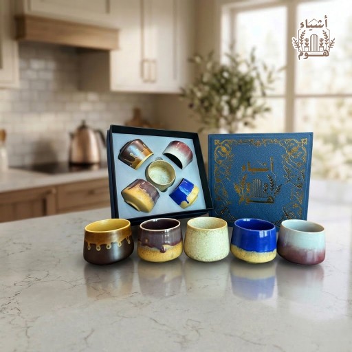 طقم أكواب قهوة وشاي سيراميك فاخر بأسلوب التزجيج الحراري مع علبة هدايا فخمة (5 قطع) Premium Ceramic Tea & Coffee Cup Gift Set with Luxury Presentation Box (5 Pieces)