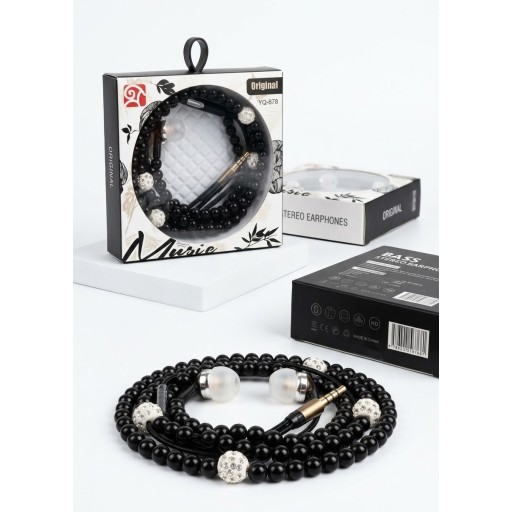 سماعة أذن ستيريو ملكية مرصعة بالخرز الؤلؤي والفصوص الماسية الأنيقة Royal stereo earphones adorned with pearl beads and diamond studs