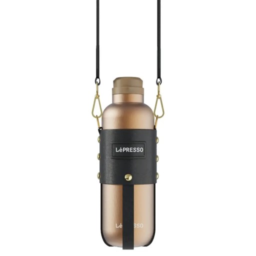مطارة ماء حافظة للحرارة ليبراسو ثيرماتريل بسعة 650 مل مع حزام جلدي LePresso ThermaTrail 650mL Stainless Steel Thermos Bottle with Crossbody Strap